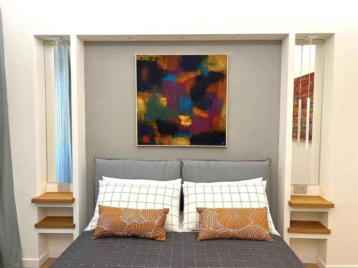 Erasmo 19 Luxury Home คาตาเนีย ภายนอก รูปภาพ